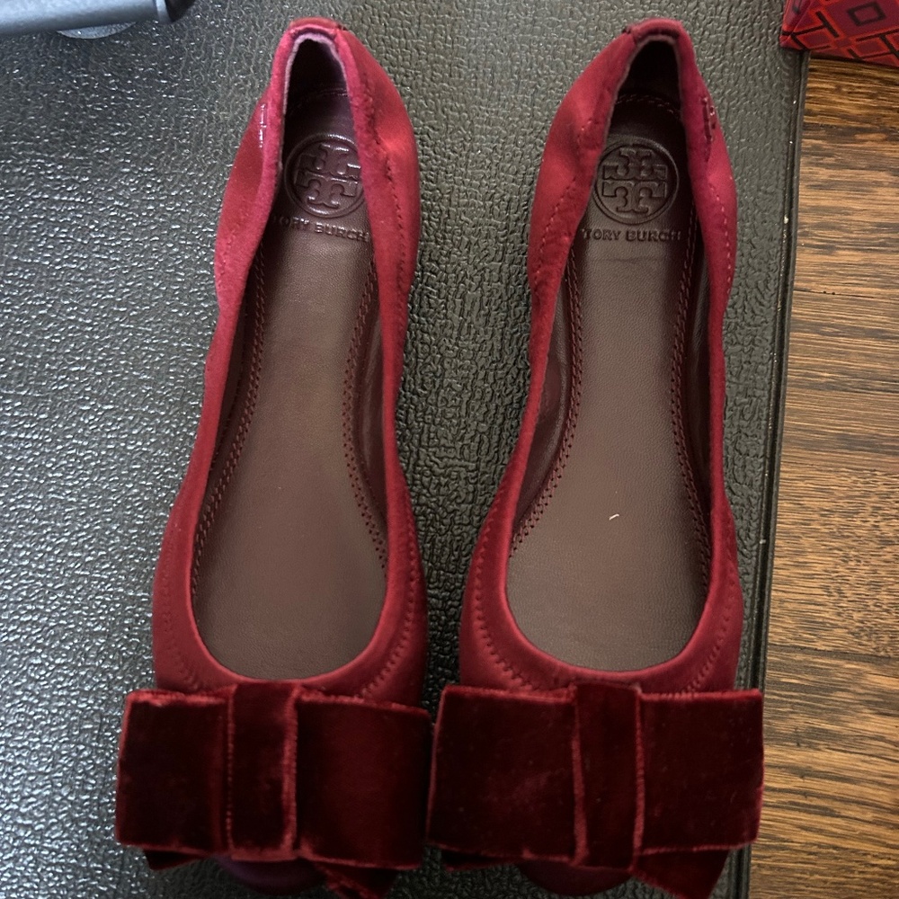 Bnwt Tory Burch ballet flats